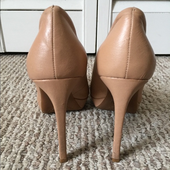 Shoes - Picture 3 of 4